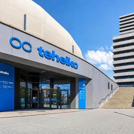 Aivohomes Tehelne Pole - Balcony - Ac - Self Check-in Bratislava